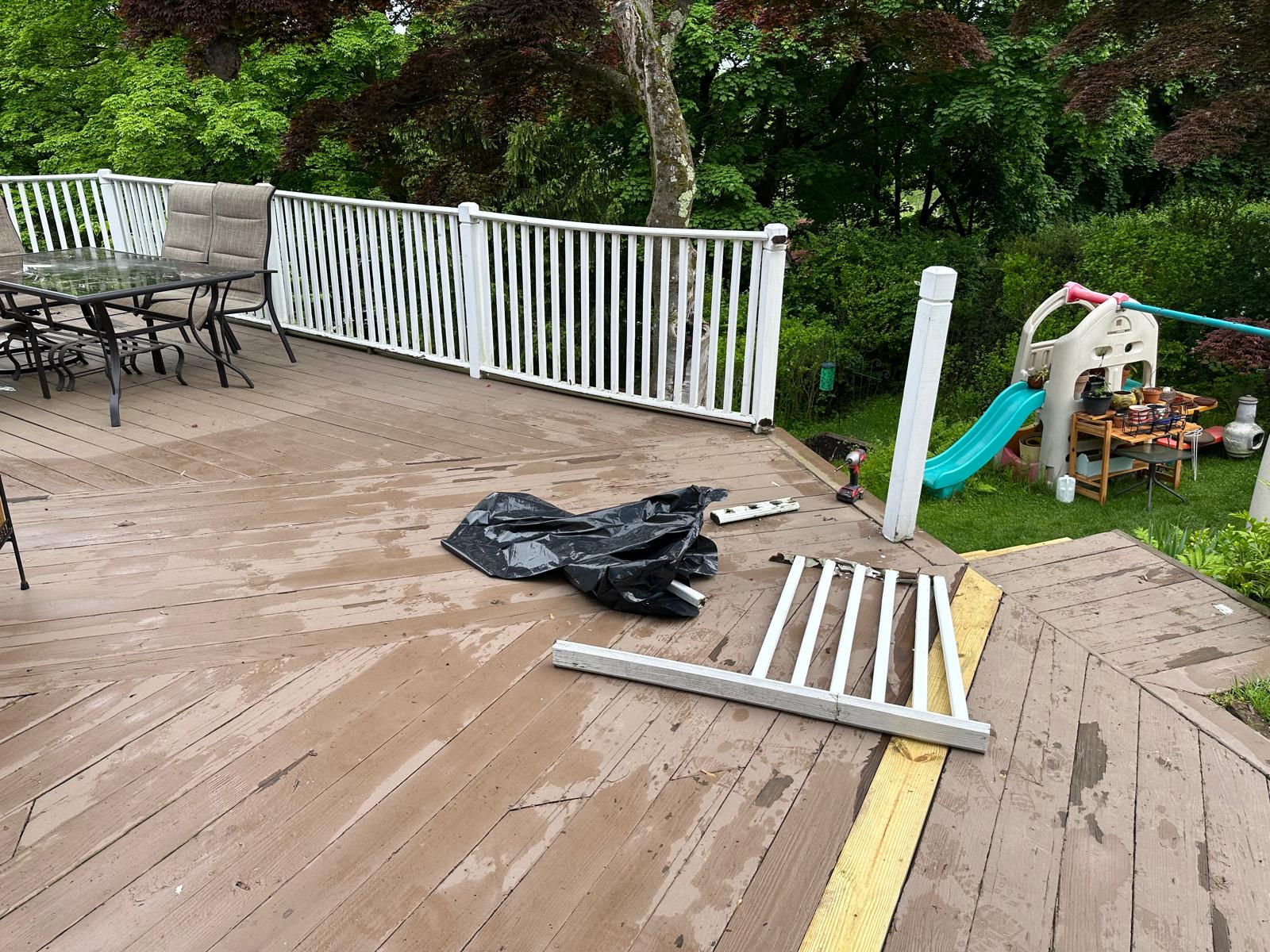 Solid Stained Deck - Image 15